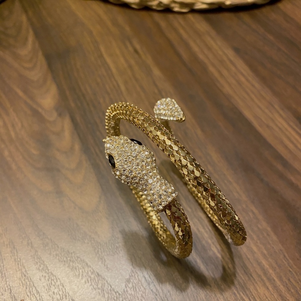 Fashion bracelet